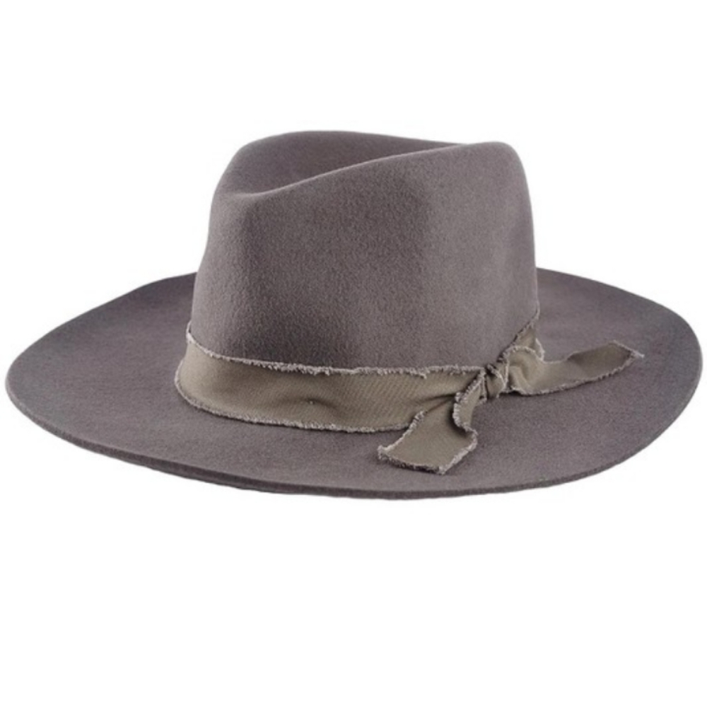 Wide brim fedora